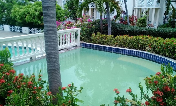 Ocho Rios Apartamento | Columbus Heights