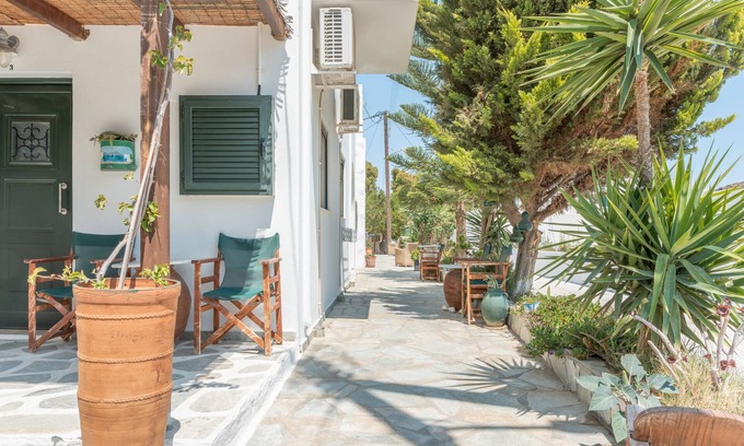 Merichas Apartamento | Estudio 'Mouria B' con vistas al mar, Wi-Fi y aire acondicionado