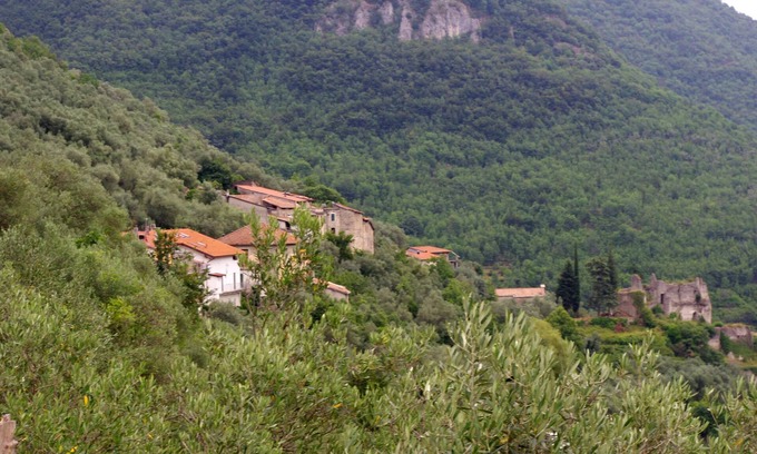 Nasino Apartamento | Estudio Apartamento Profumo di Lavanda Verde con vistas a la montaña y Wi-Fi