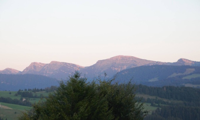 Irsengund Apartamento | Studio Apartment 'Traumblick Appartement Oberreute' with Mountain View, Private Terrace and Wi-Fi