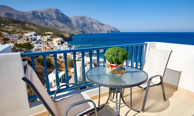 Diafani Apartamento | Estudio 'Triple No 1' con vistas al mar, Wi-Fi y aire acondicionado