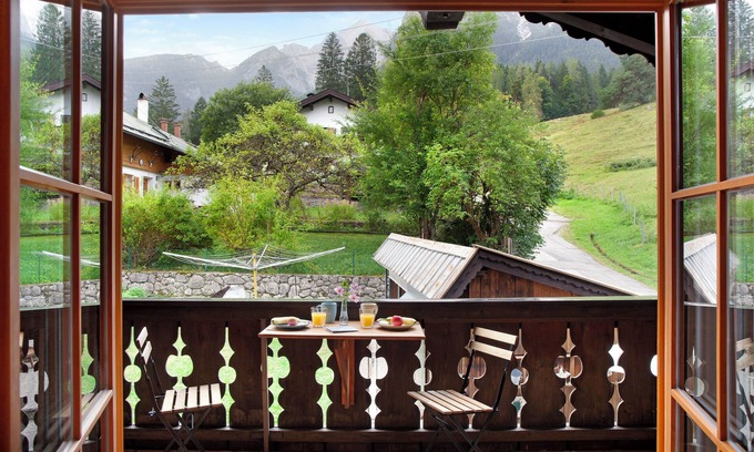 Obergrainau Apartamento | Apartamento estudio 'Zugspitznest' con vistas a la montaña, balcón y Wi-Fi