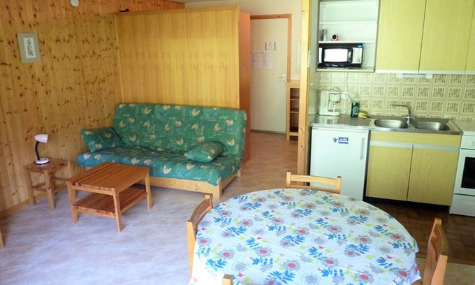 Saint-Jean-dʼAulps Apartamento | Estudio a pie de pistas con piscina