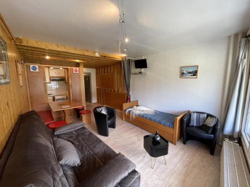 Laveissiere Apartamento | Studio avec balcon en centre station, WiFi et animaux admis - FR-1-787-60