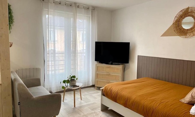 Bourg-en-Bresse Apartamento | Studio avec Balcon proche Gare