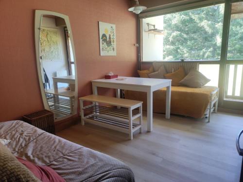 Correncon-en-Vercors Apartamento | Studio avec vue montagne au pied des pistes