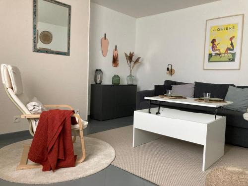 Agon-Coutainville Apartamento | Studio avec jardin