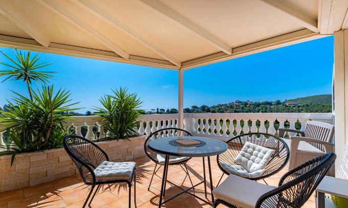 Mandelieu-La-Napoule Apartamento | Studio BELLE VUE - Axelle Loc'Appart
