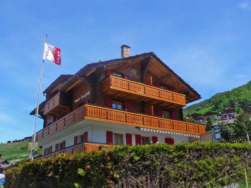 Graechen Apartamento | Studio Bergfink Dachgeschoss-2 by Interhome