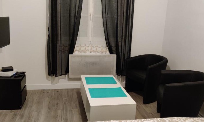 Montargis Apartamento | Studio Bis Proche centre ville et Canal à Montargis