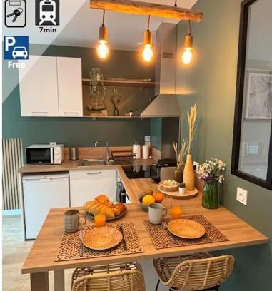 Cherbourg-en-Cotentin Apartamento | Studio Bois flotté Cherbourg Netflix Parking