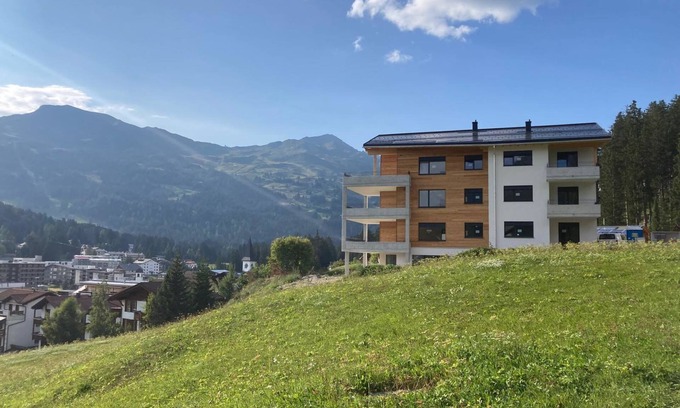 Lenzerheide Apartamento | Studio Bossihang by Interhome