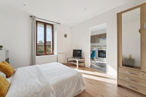 Charleville-Mezieres Apartamento | Studio budget avec parking