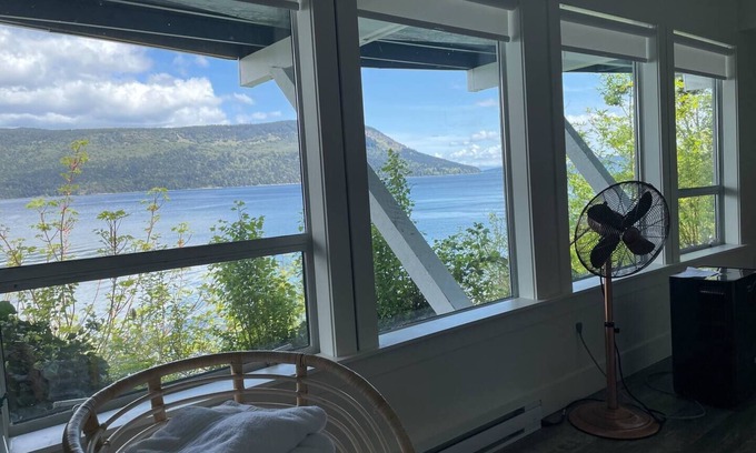Cowichan Bay Apartamento | Studio by the Sea