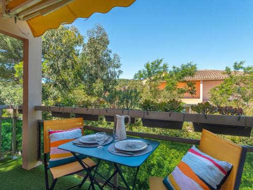La Faviere Apartamento | Studio Côte d'Azur-17 by Interhome