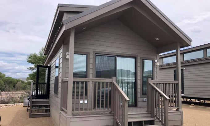Camp Verde Apartamento | Cottage Cabin 317 Sleeps 6 (Studio w / loft and sofa sleeper) at Resort