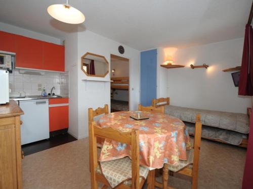 Les Bruyeres Apartamento | Studio cabine 4 pers Les Menuires - Balcon sud, ski aux pieds, proche commerces et ESF - FR-1-178-41