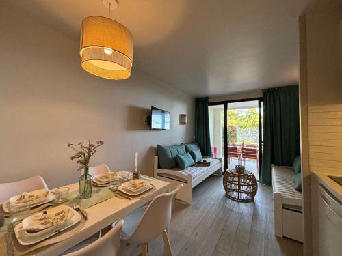 La Croix des Gardes Apartamento | Studio cabine 5 pers, piscine, parking - Cannes la Bocca - FR-1-609-100