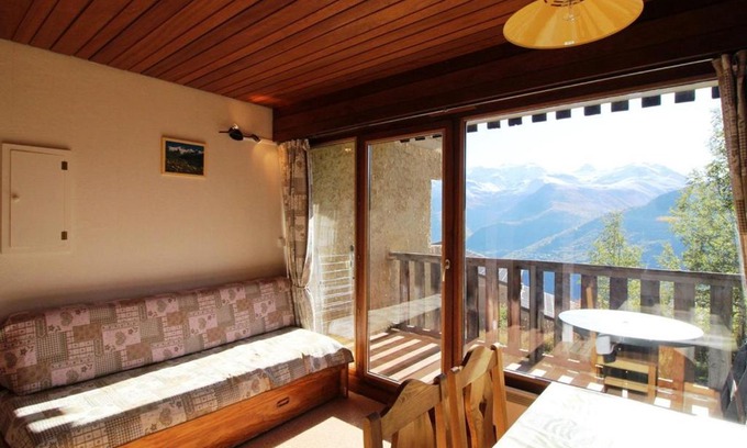 Auris Apartamento | Studio cabine au pied des pistes avec balcon et parking gratuit, proche commerces - Auris en Oisans - FR-1-297-69