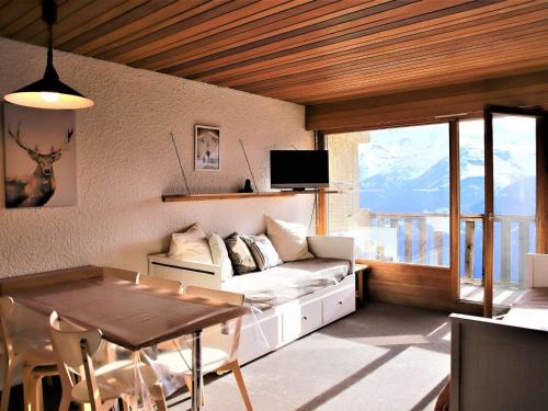 Auris Apartamento | Studio cabine au pied des pistes avec balcon et ascenseur à Auris en Oisans - FR-1-297-154