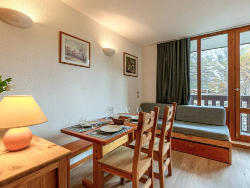 Val-d'Isere Apartamento | Studio cabine au pied des pistes, idéal pour 4 personnes, proche village enfants, parking inclus - FR-1-694-66