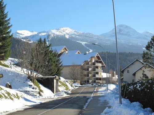 Villard-de-Lans Apartamento | Studio Cabine avec Balcon Proche Centre et Pistes, Parking et Navette Gratuite - FR-1-515-98