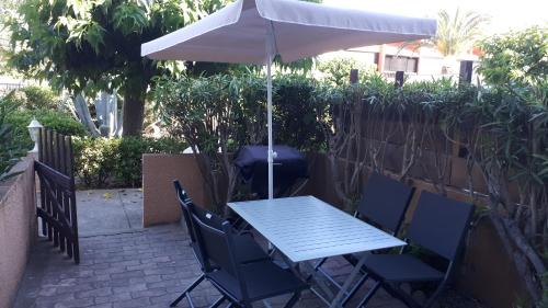 Port Rive Gauche Apartamento | Studio cabine avec jardinet à 30 m de la plage, au calme.