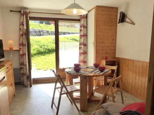 Beaufort Apartamento | Studio cabine ensoleillé au pied des pistes avec terrasse, idéal pour famille et randonnées - FR-1-342-192