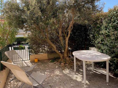 Meze Apartamento | Studio Cabine Rénové à 250m de la Plage de Mèze - Climatisé, Jardin, Parking Privé - FR-1-604-15