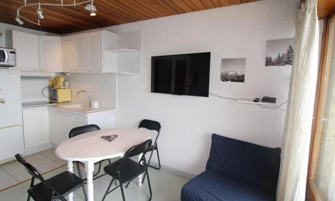 Auris Apartamento | Studio Cabine Rénové au Pied des Pistes avec Balcon - Auris en Oisans - FR-1-297-157