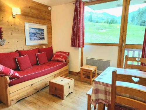 Plagne Villages Apartamento | Studio-cabine rénové, ski-aux-pieds, balcon sud, 4 pers, Plagne Villages, centre station - FR-1-351-29
