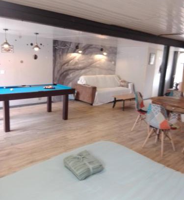 Saint-Priest Apartamento | Studio calme avec billard