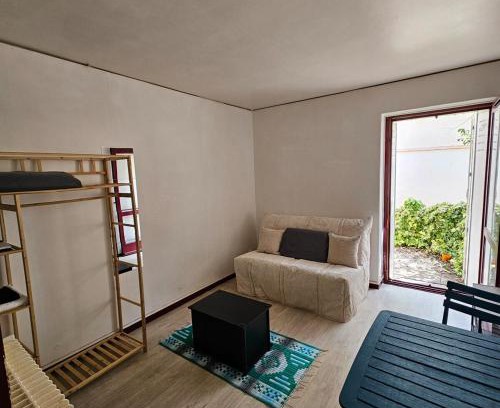 Saint Seurin - Fondaudege Apartamento | Studio calme avec petit jardinet