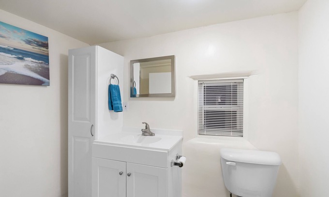South Capitol Apartamento | Studio Casita-15 min walk to Downtown Plaza