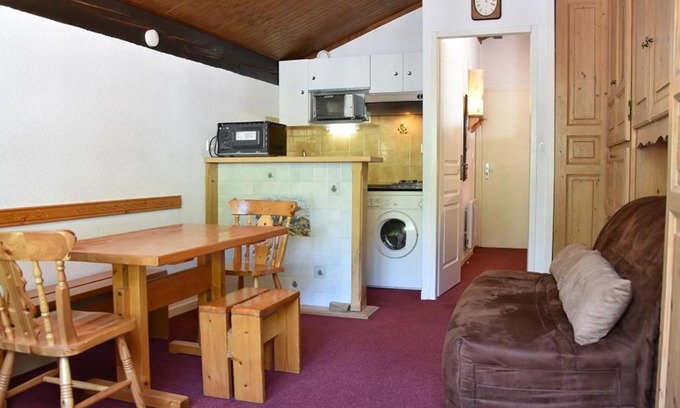 Pralognan-la-Vanoise Apartamento | Studio central avec parking et balcon, proche commerces et téléphérique - FR-1-464-151
