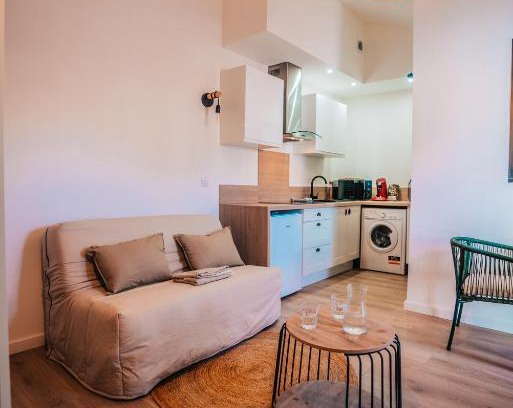Nimes City Centre Apartamento | Studio centre-ville (Ecusson)