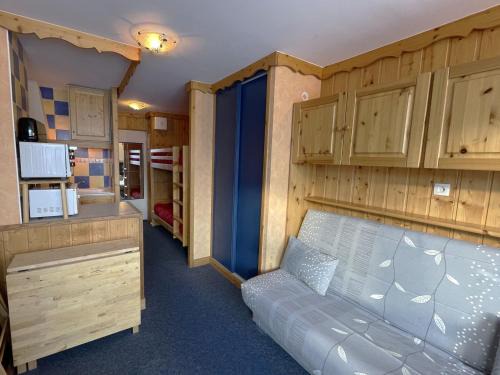 Les Menuires Apartamento | Studio chaleureux 19m² pour 3 personnes, balcon sud, pied des pistes, Preyerand, Les Menuires - FR-1-452-251