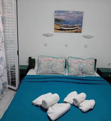 Chrisi Akti Apartamento | Studio Charis