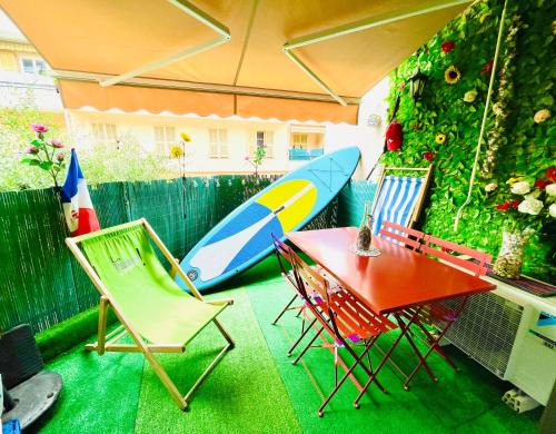 Gambetta Apartamento | studio city center beach side free paddle beautiful terrace