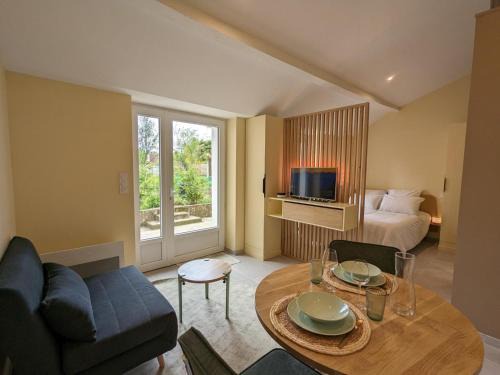 Angouleme Apartamento | Studio confort à Angoulême avec terrasse, proche transports, idéale pour couples et bébés. - FR-1-653-231