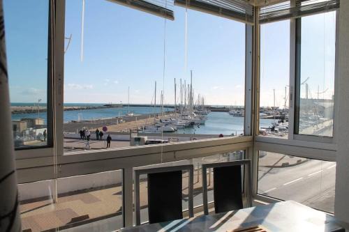 Valras-Plage Apartamento | Studio confortable avec vue mer et port