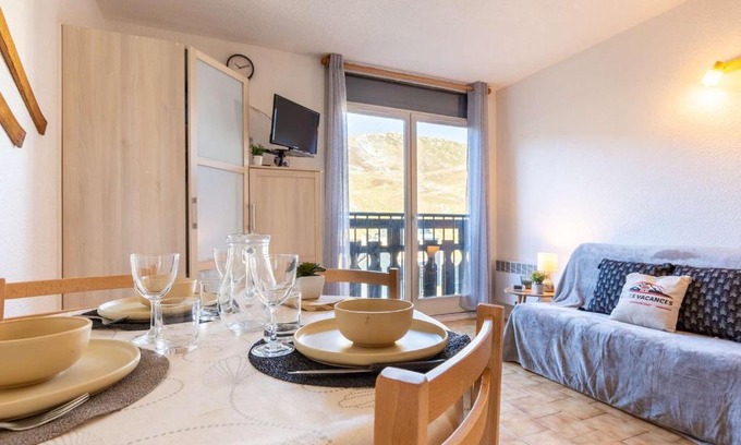 Pla d'Adet Apartamento | Studio convivial au pied des pistes avec local skis et parking, animaux non acceptés - FR-1-296-450