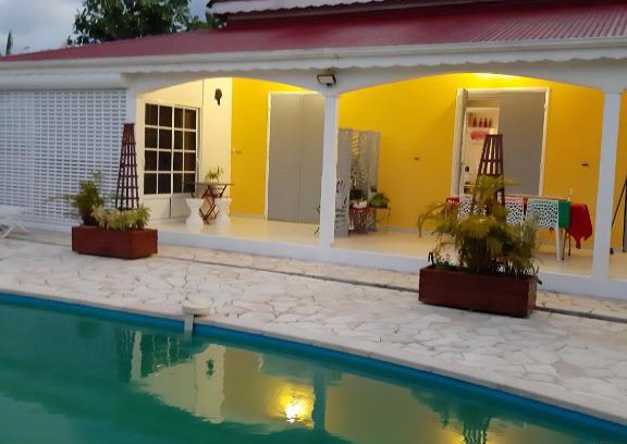 Sainte-Rose Apartamento | Studio cosy à Sainte Rose 19 m² avec piscine partagée