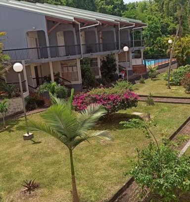 Bas du Fort Apartamento | Studio cosy marina Bas du Fort - avec piscine