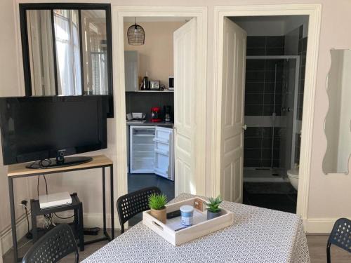 Vieux Vichy Apartamento | Studio cosy proche parcs, opéra, centre ville