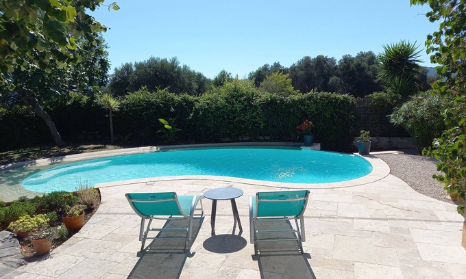 Le Cannet Apartamento | Studio Dans Villa Avec Piscine à 10min des Plages et de la Croisette