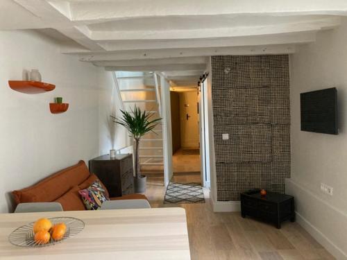 Montfort-l'Amaury Apartamento | Studio du Onze Charmant studio avec chambre en mezzanine centre Montfort L'Amaury