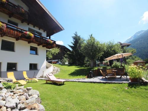 Pettneu am Arlberg Apartamento | Studio Eisenspitze by Interhome