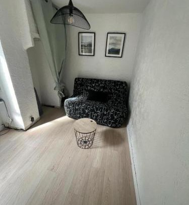 La Roquebrussanne Apartamento | STUDIO en Duplex