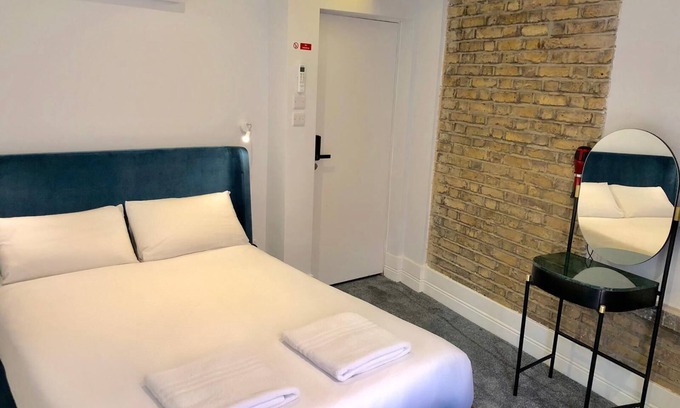 Bishopsgate Apartamento | Estudio-Baño en la habitacion